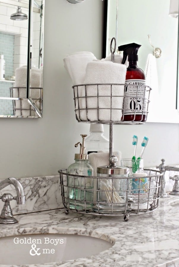 30+ Genius Ideas for Better Small Bathroom Storage • Craving Some Creativity